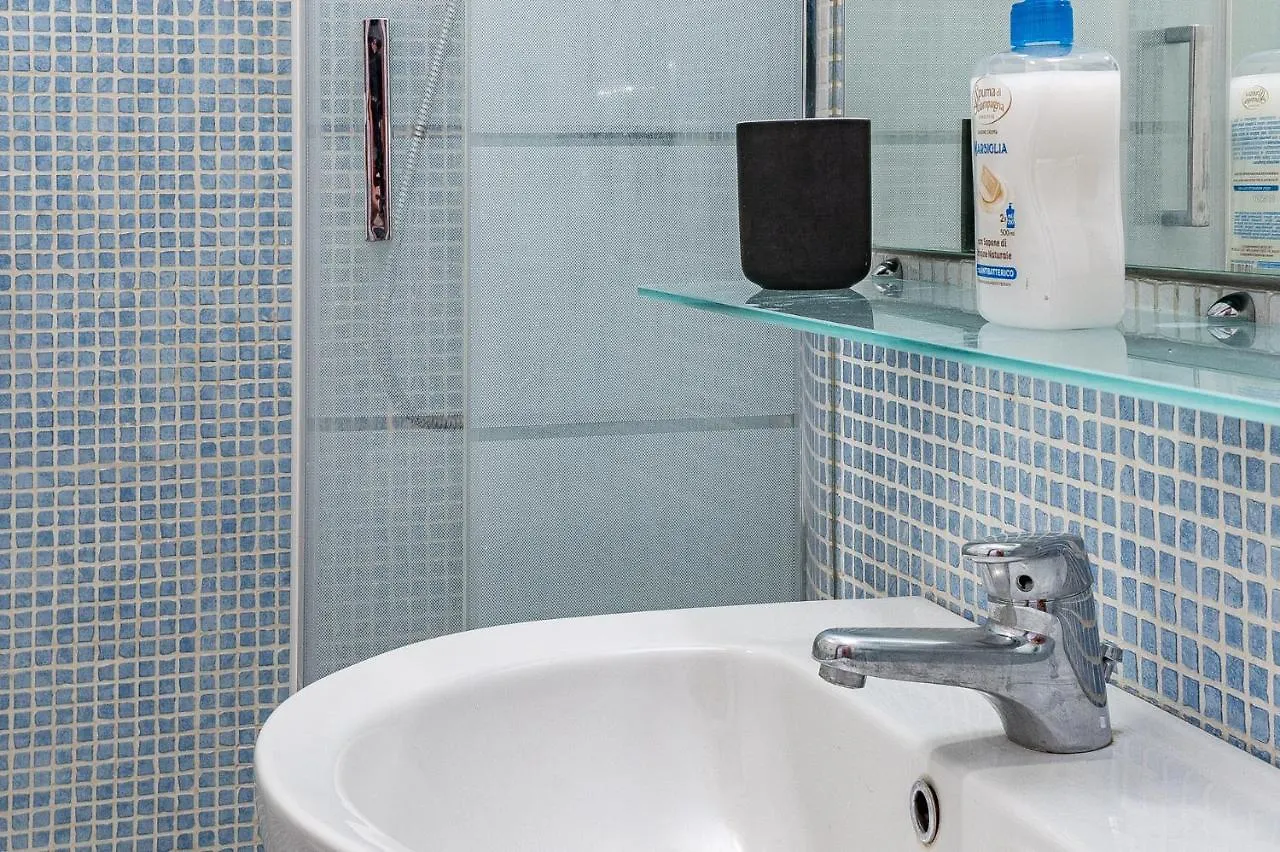 מילאנו Ticinese Livings Comfy Suite - Full City Center
